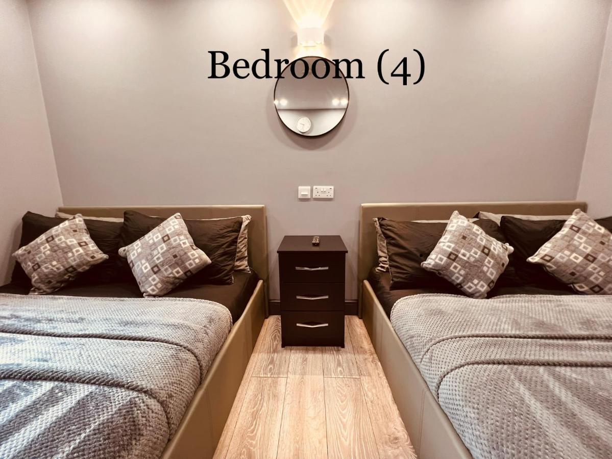 Urban Escape *4 Bedroom House* With Free Parking Μπέρμιγχαμ Εξωτερικό φωτογραφία