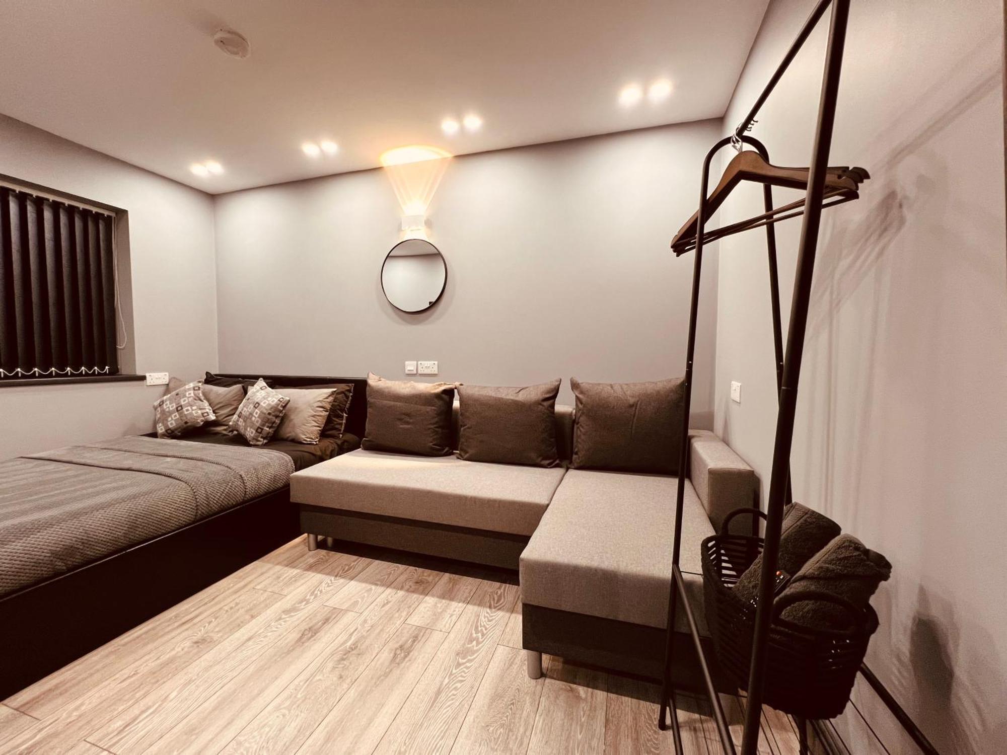 Urban Escape *4 Bedroom House* With Free Parking Μπέρμιγχαμ Εξωτερικό φωτογραφία