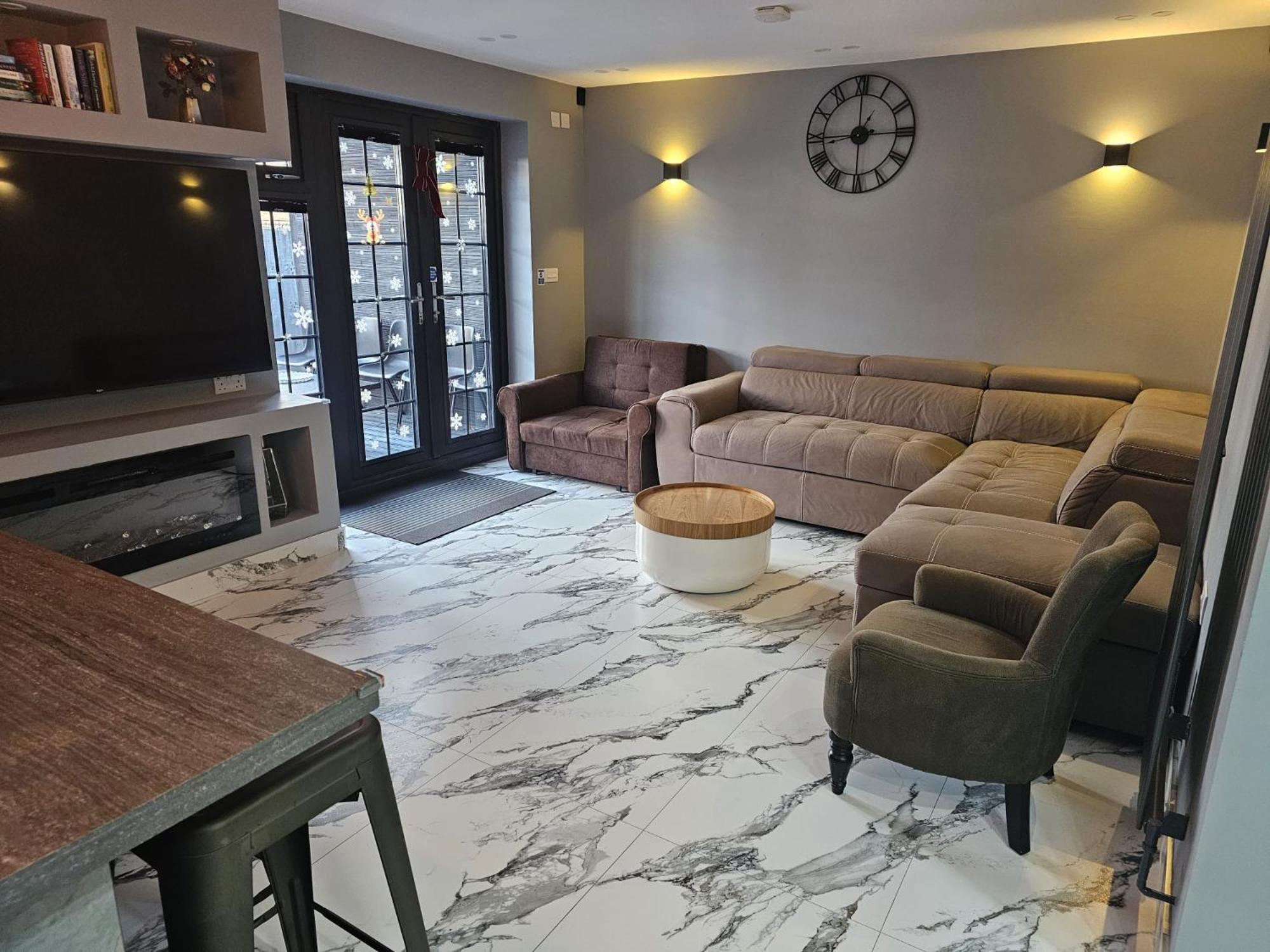 Urban Escape *4 Bedroom House* With Free Parking Μπέρμιγχαμ Δωμάτιο φωτογραφία